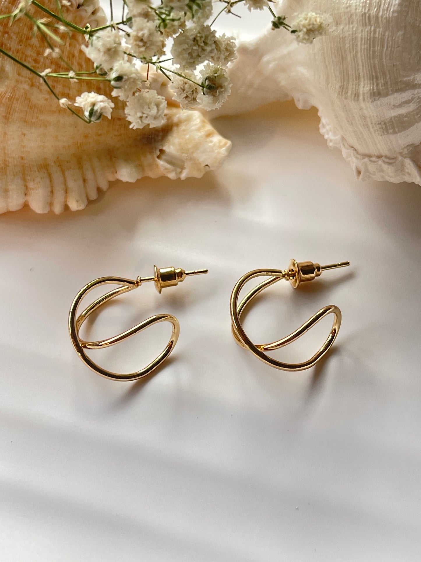 Criss Cross Earring