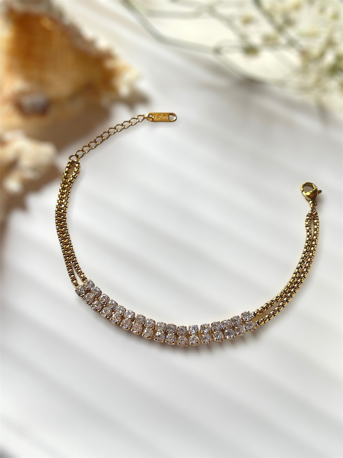 Glimmer Gace Bracelet