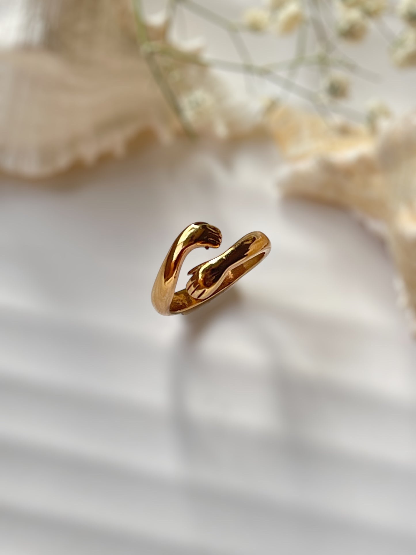 Hug Ring