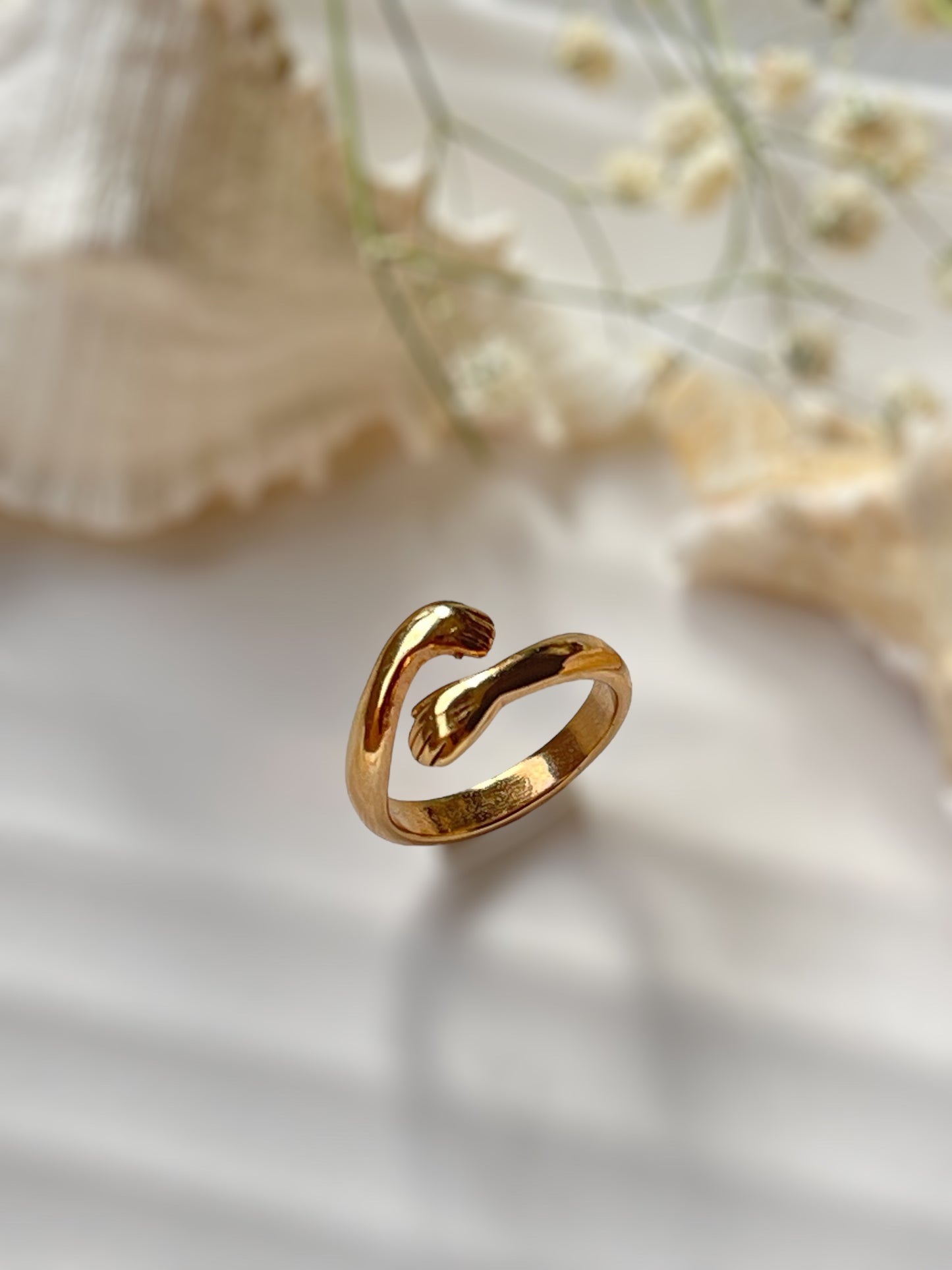 Hug Ring