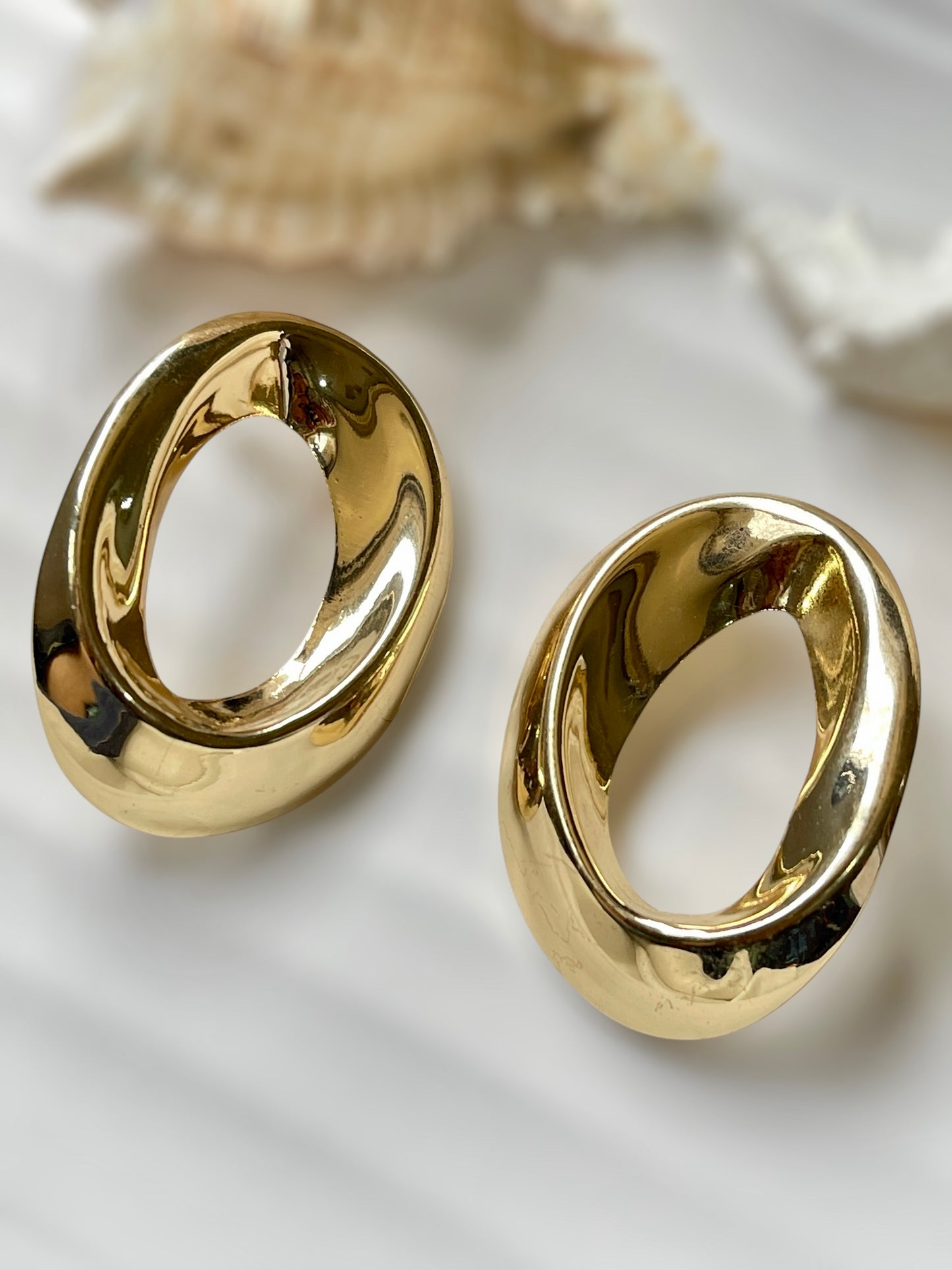 Pure Arc Earrings
