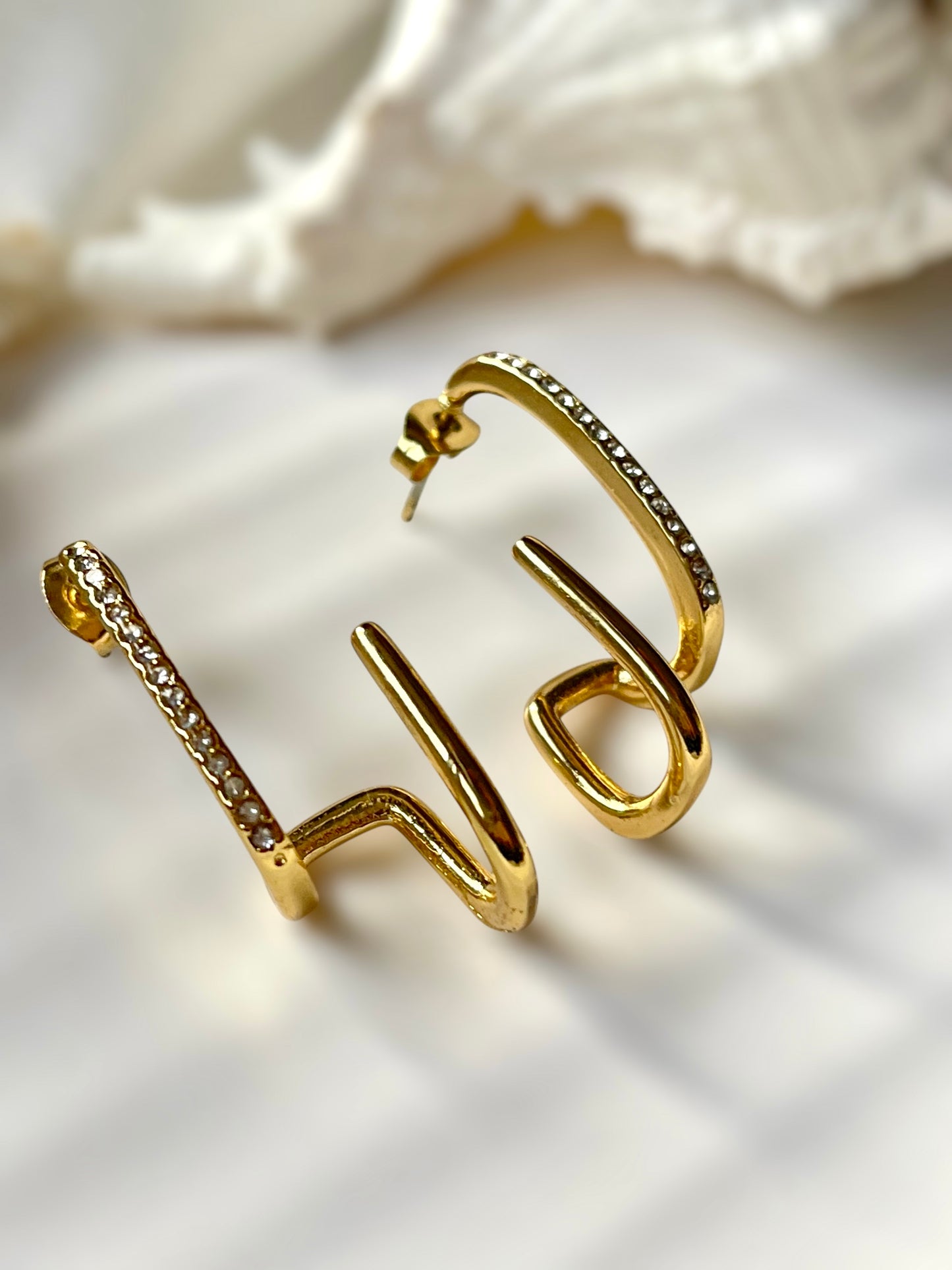 Lumari Earrings