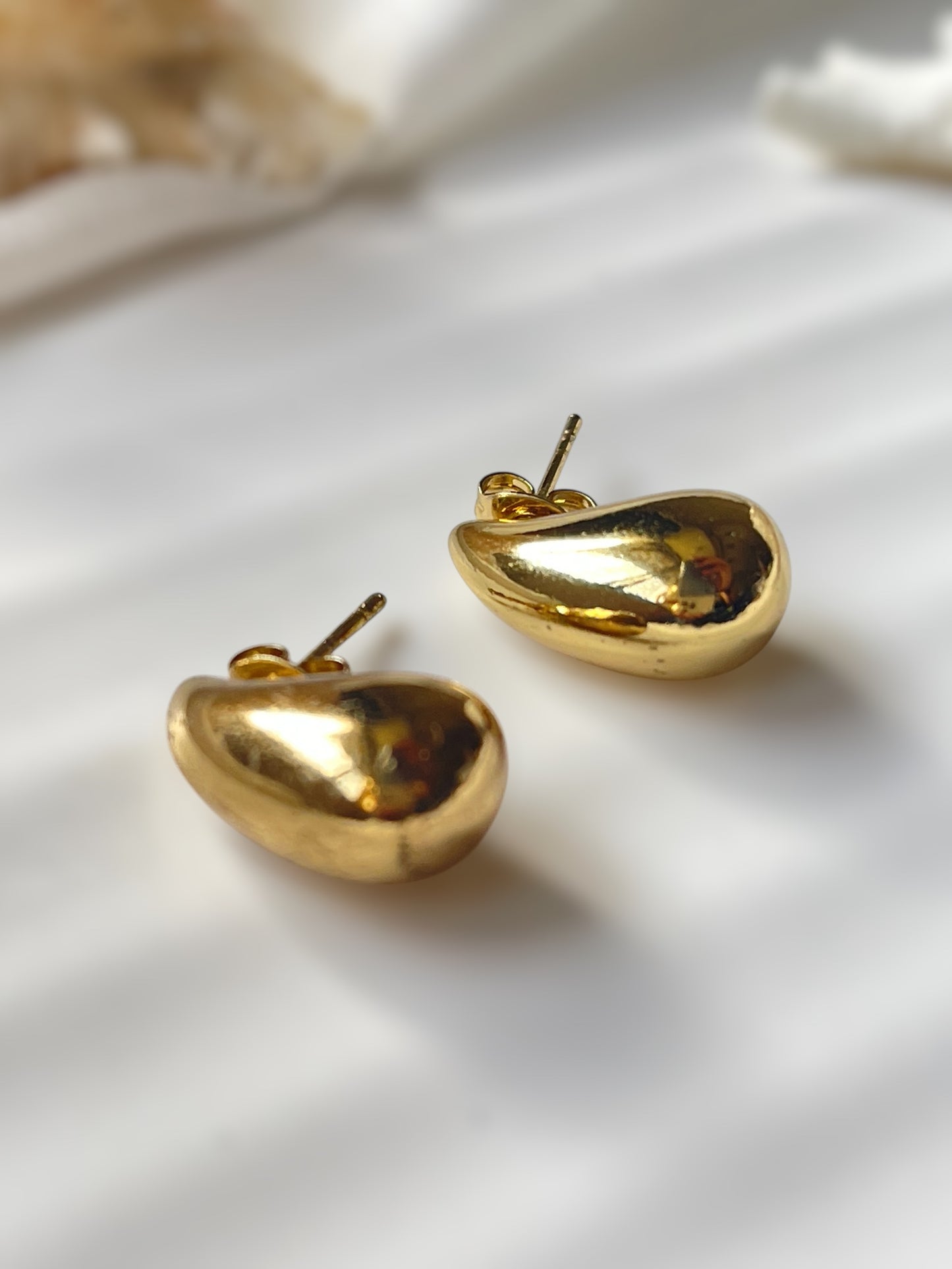 Mini Dewdrop Earrings