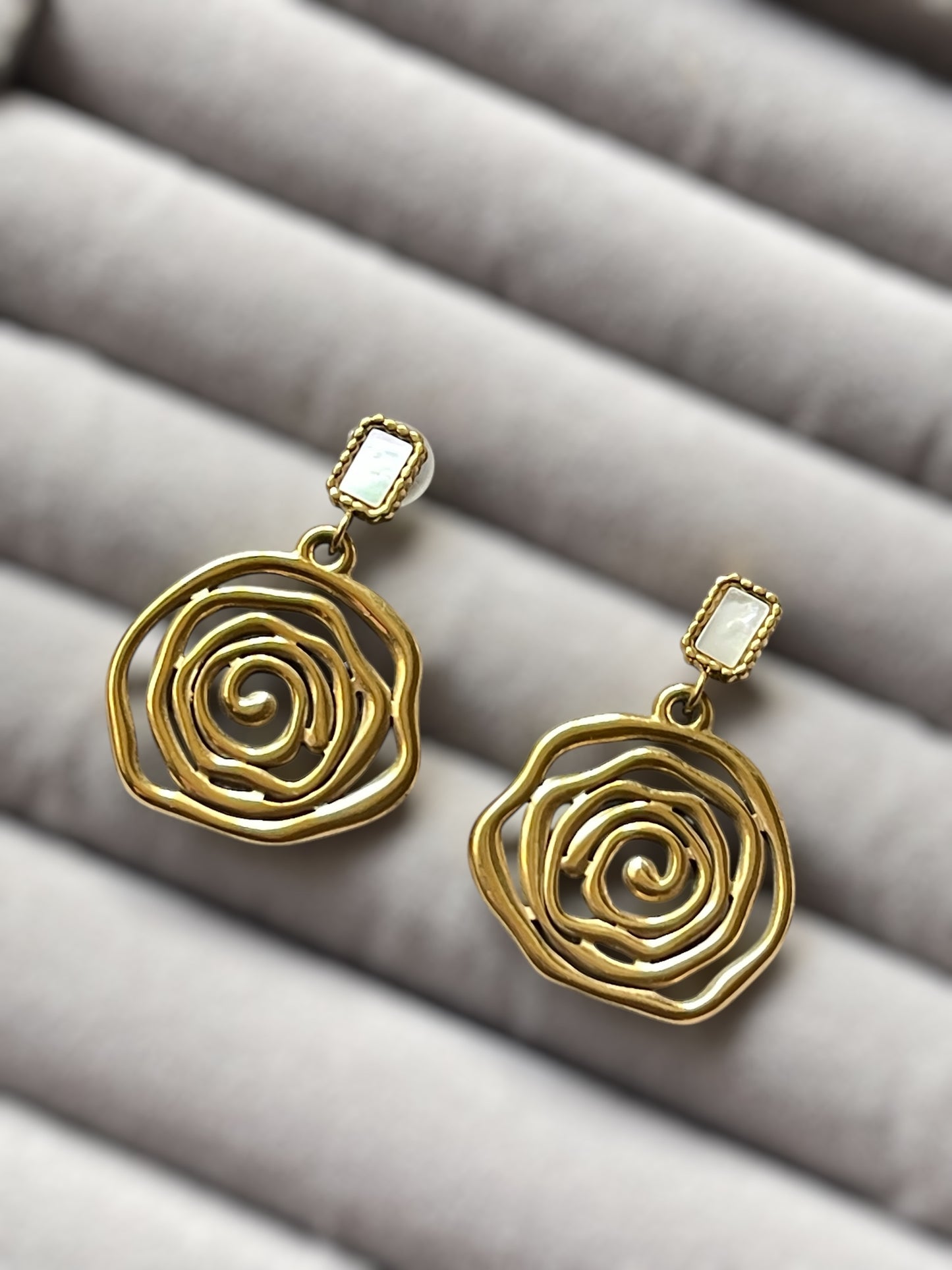Sereva Earrings