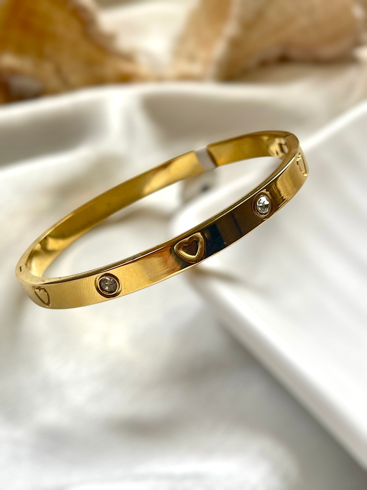 Amorarc Cuff Bracelet