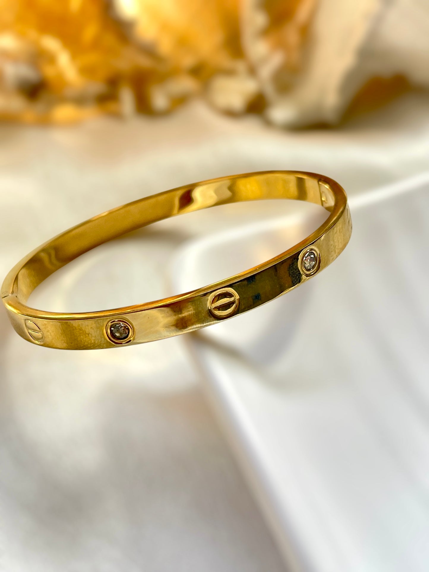 Stonecurl Cuff Bracelet