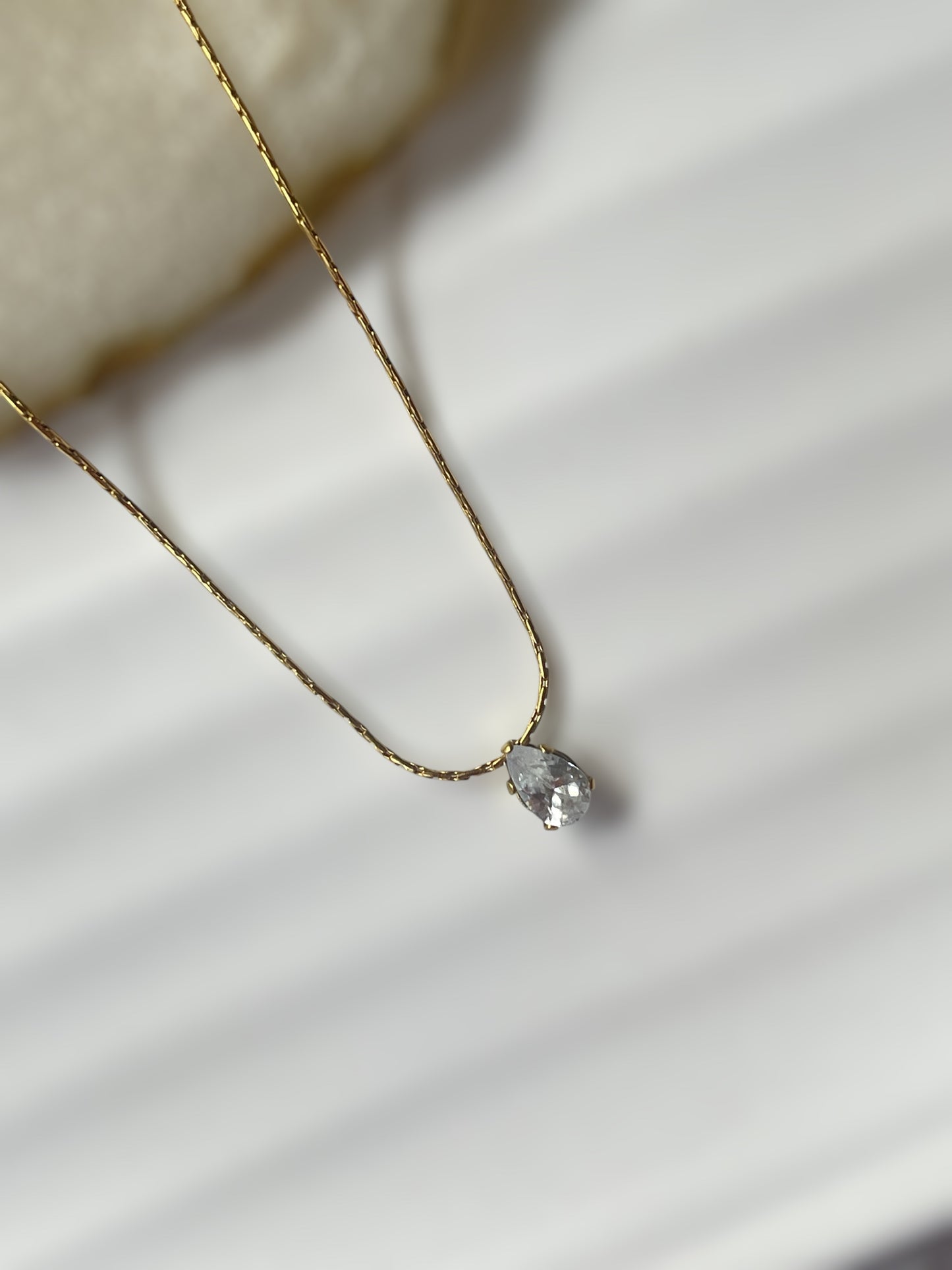 Drop Solitaire Necklace