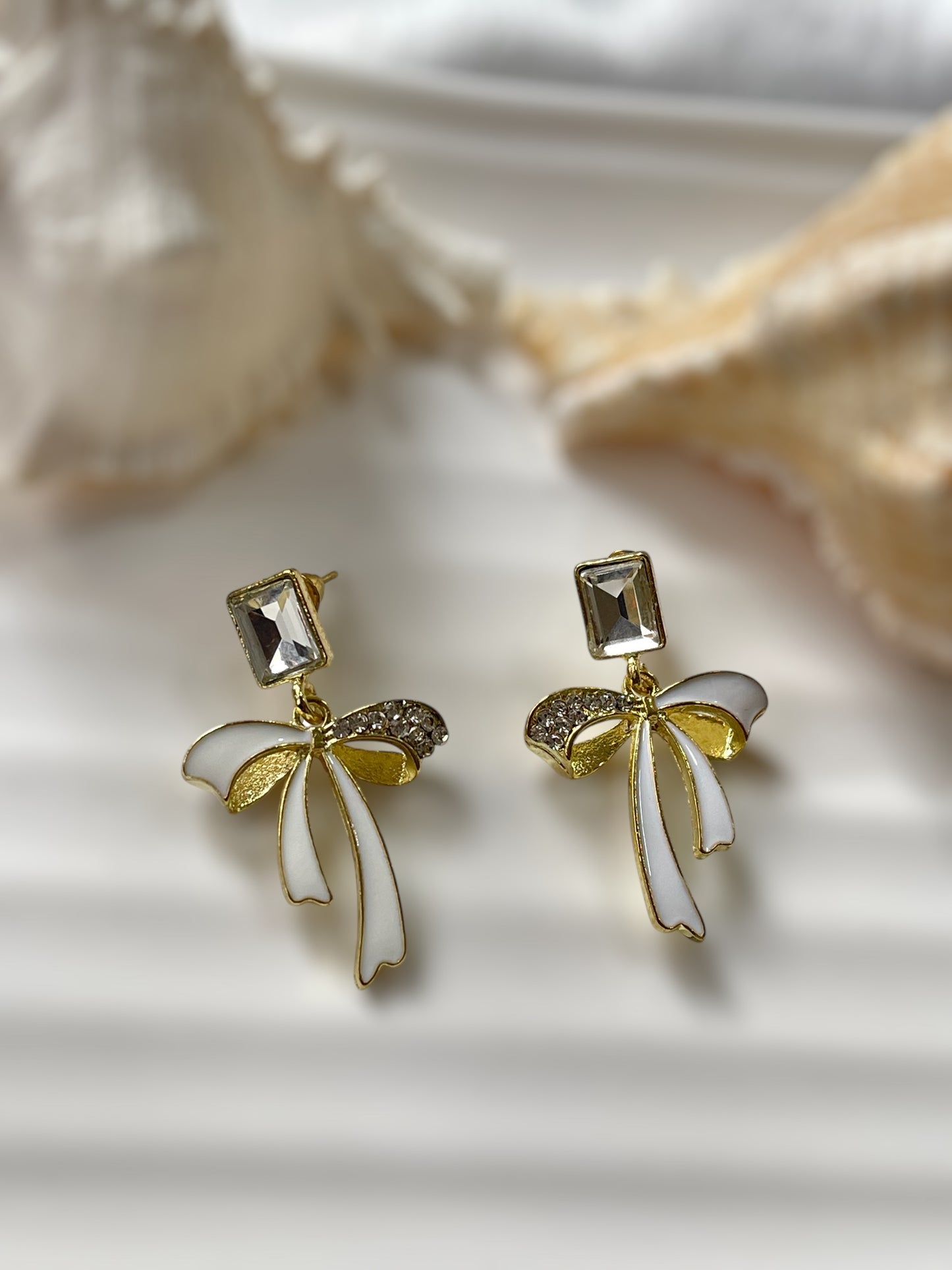 Dainty Drapes Earrings