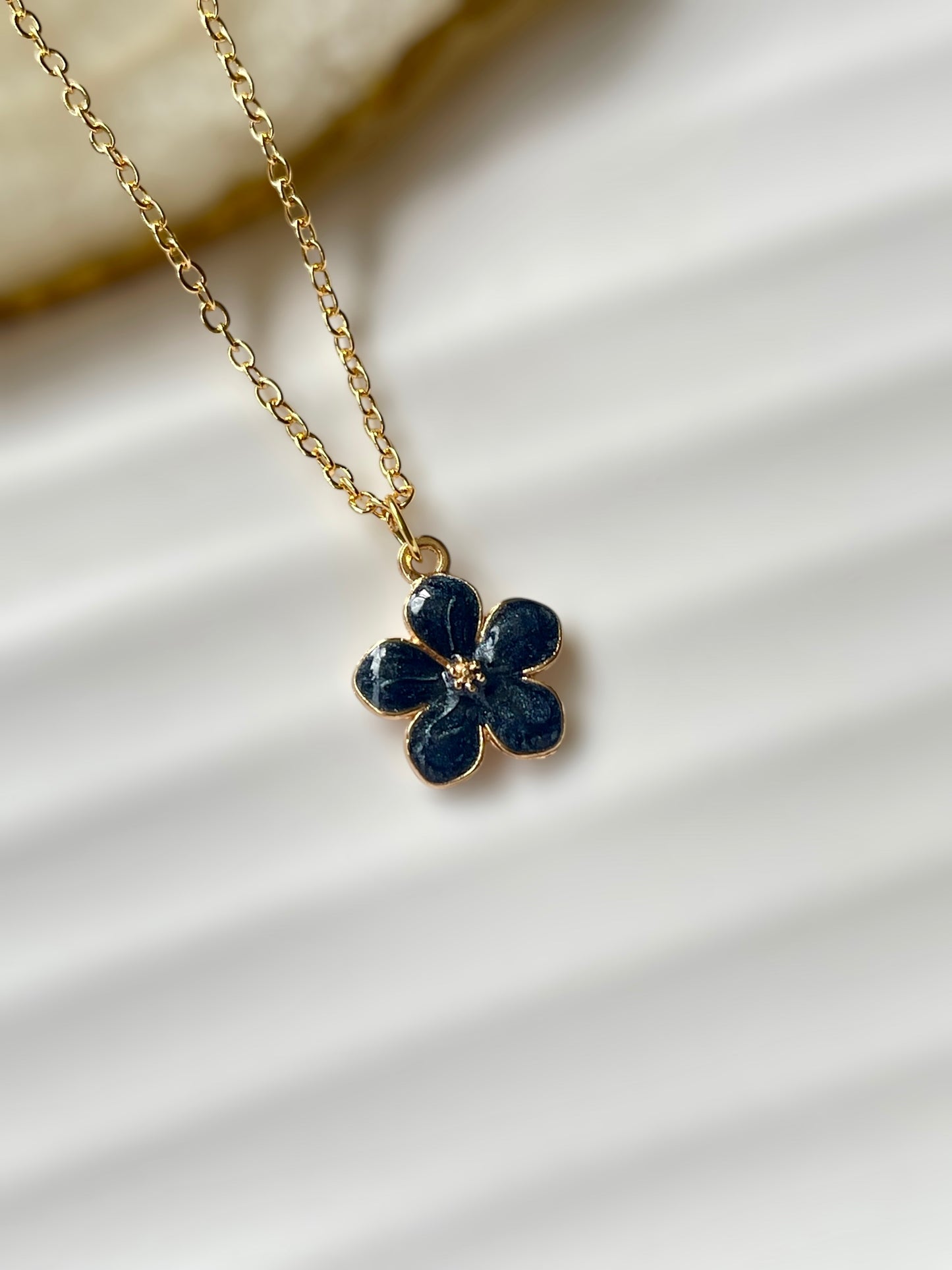 Black Flora Necklace