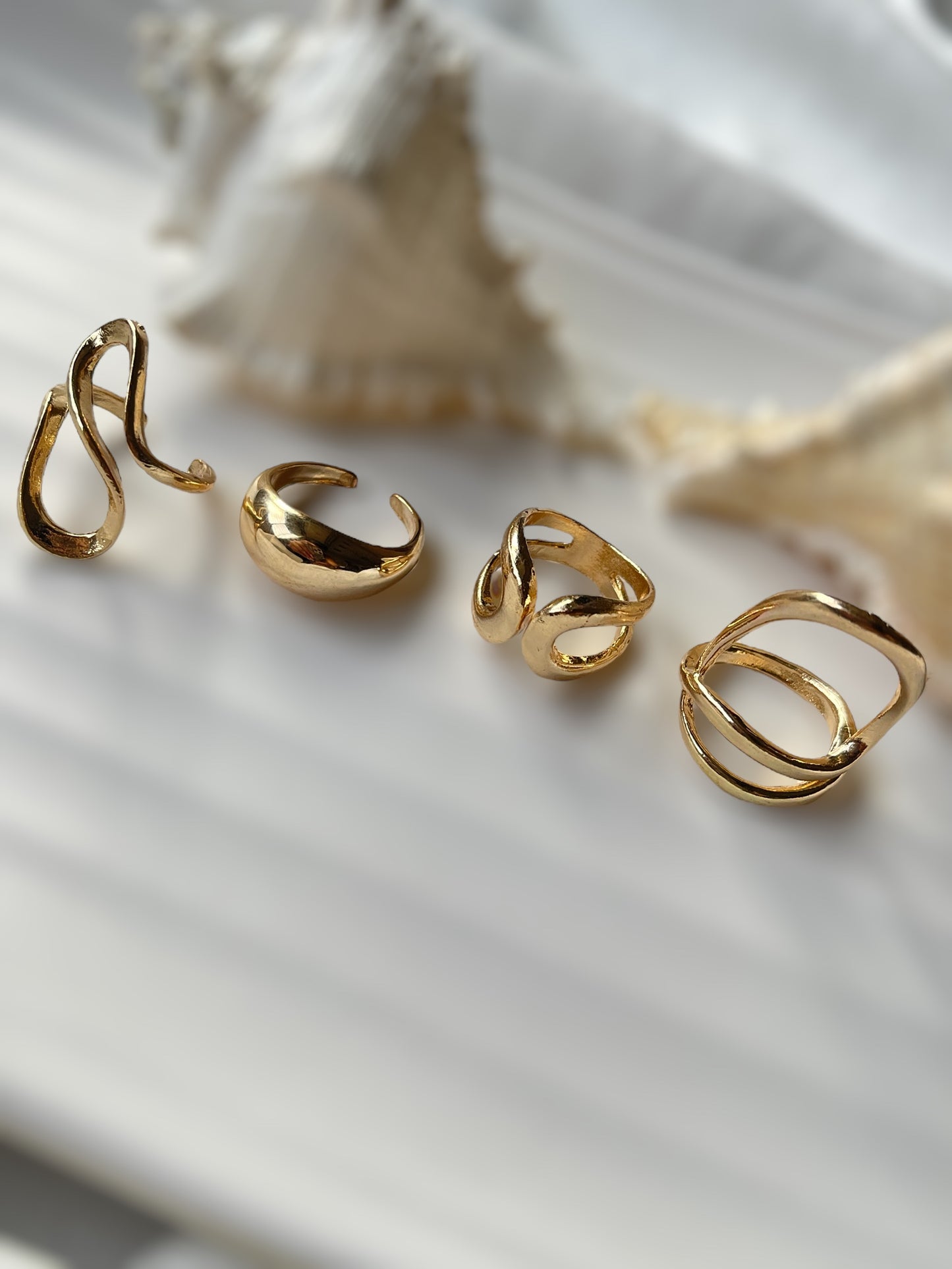 Donovan Statement Set of 4 Rings