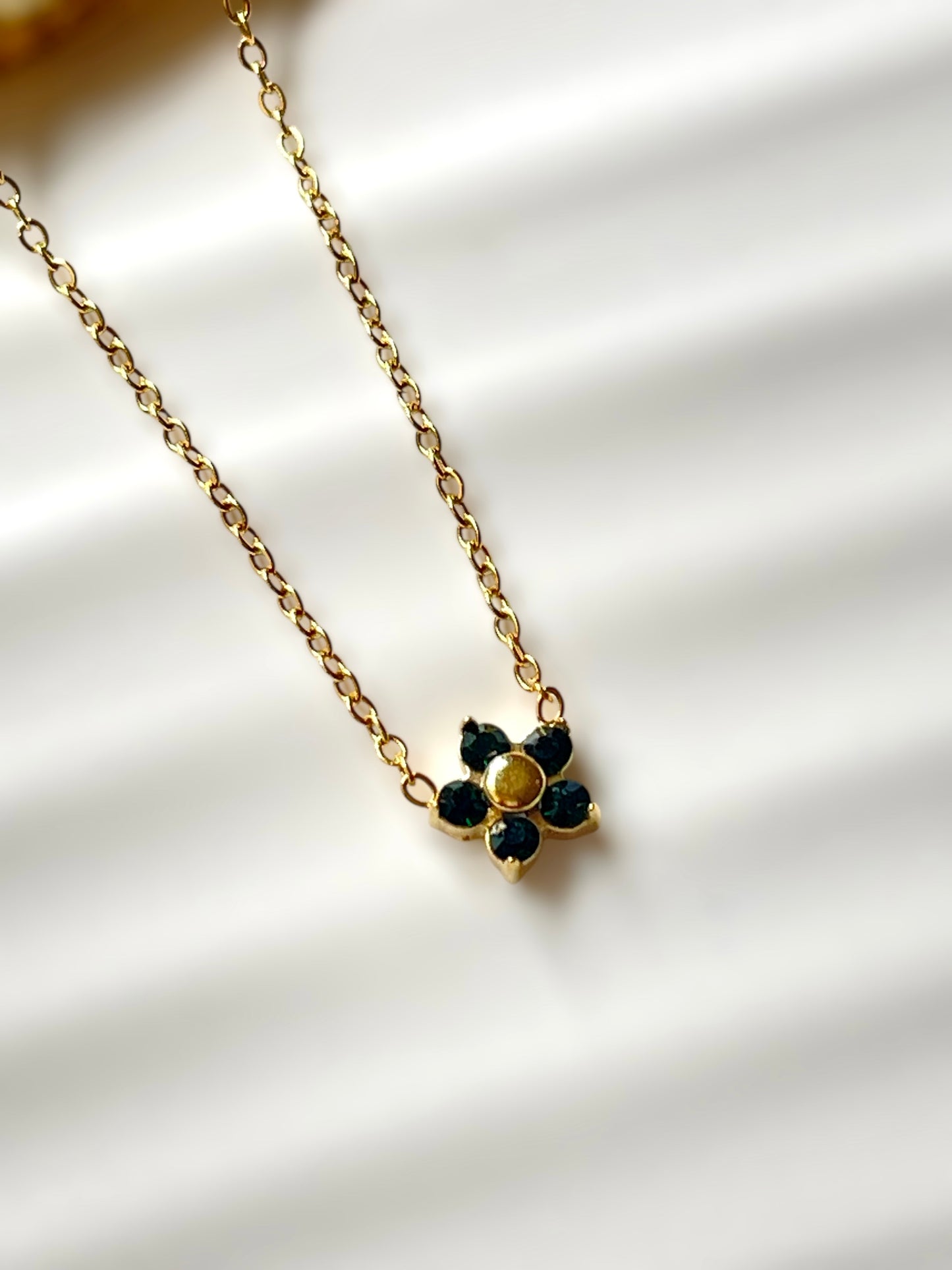Flower Bloom Necklace