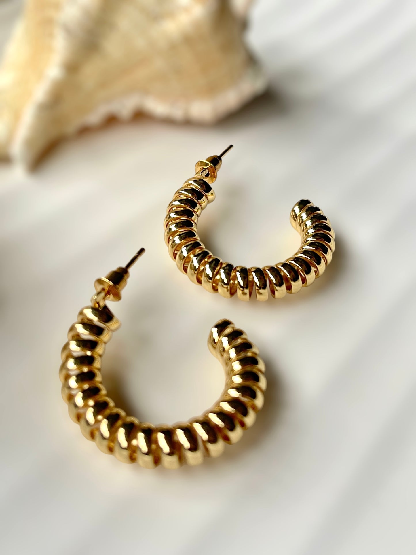 Radiant pair of 3 earrings