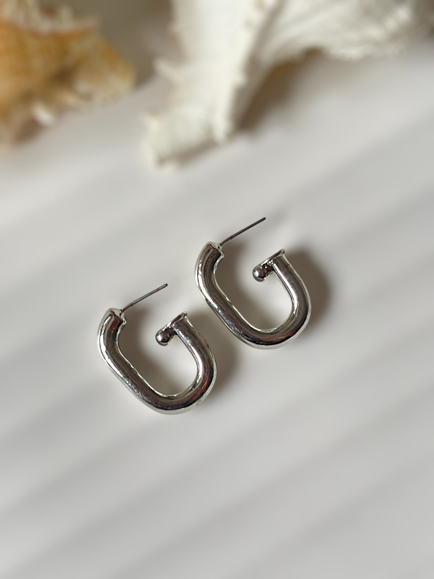 Diasy Pair of 6 earrings