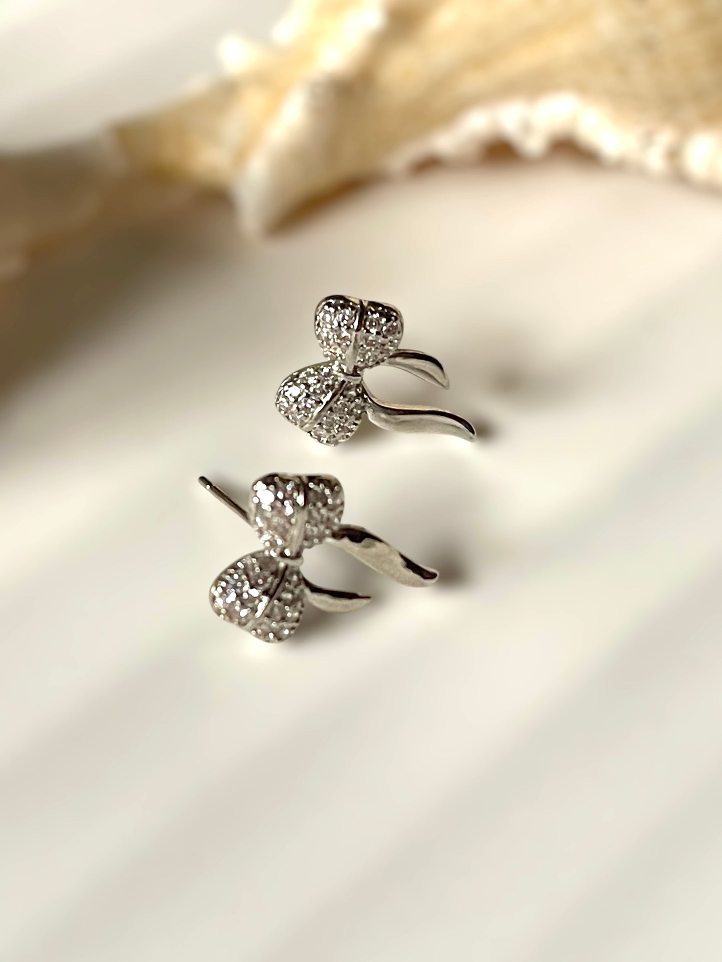 Dangling Ribbon Earrings