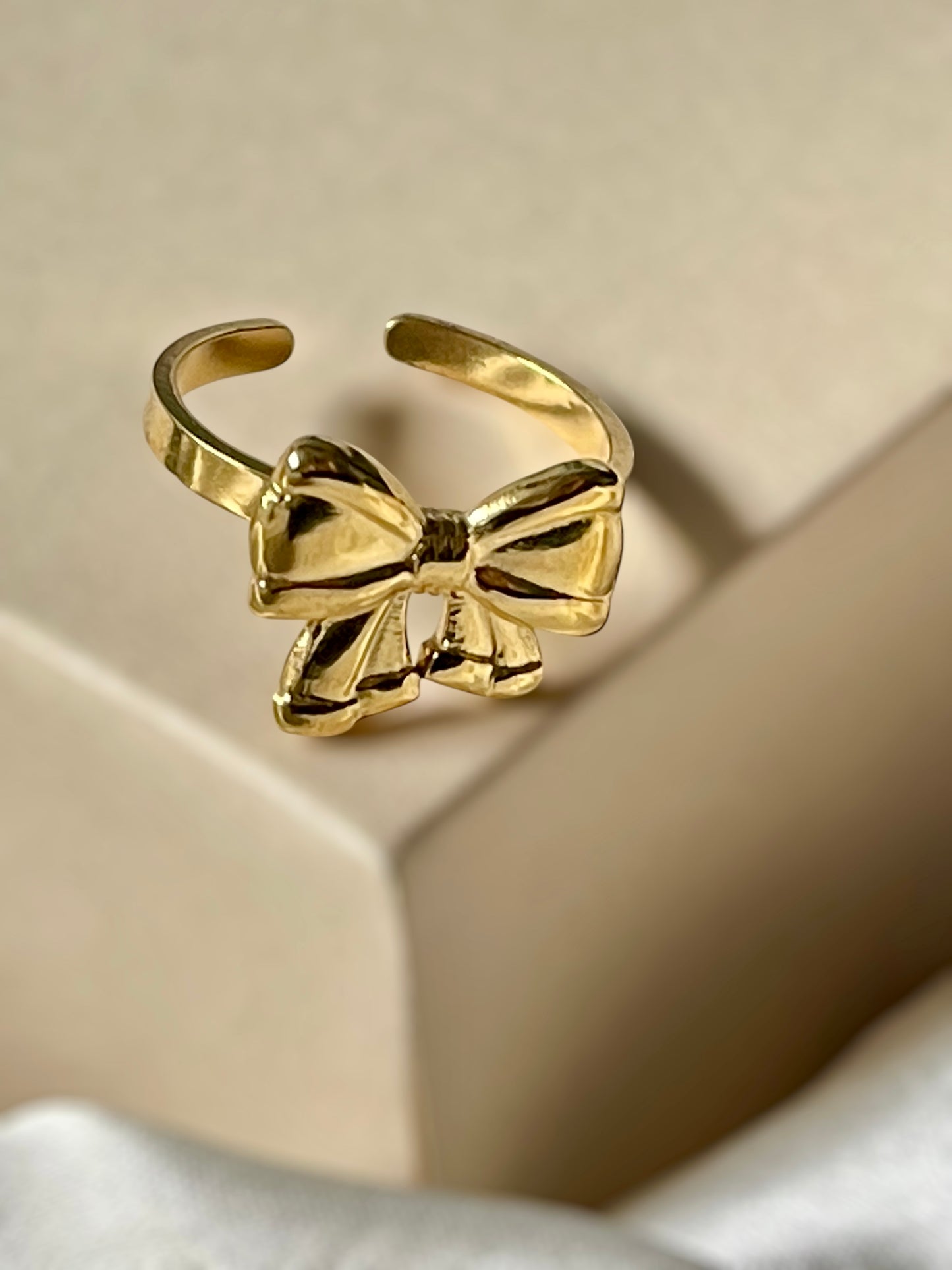 Bowtique Ring