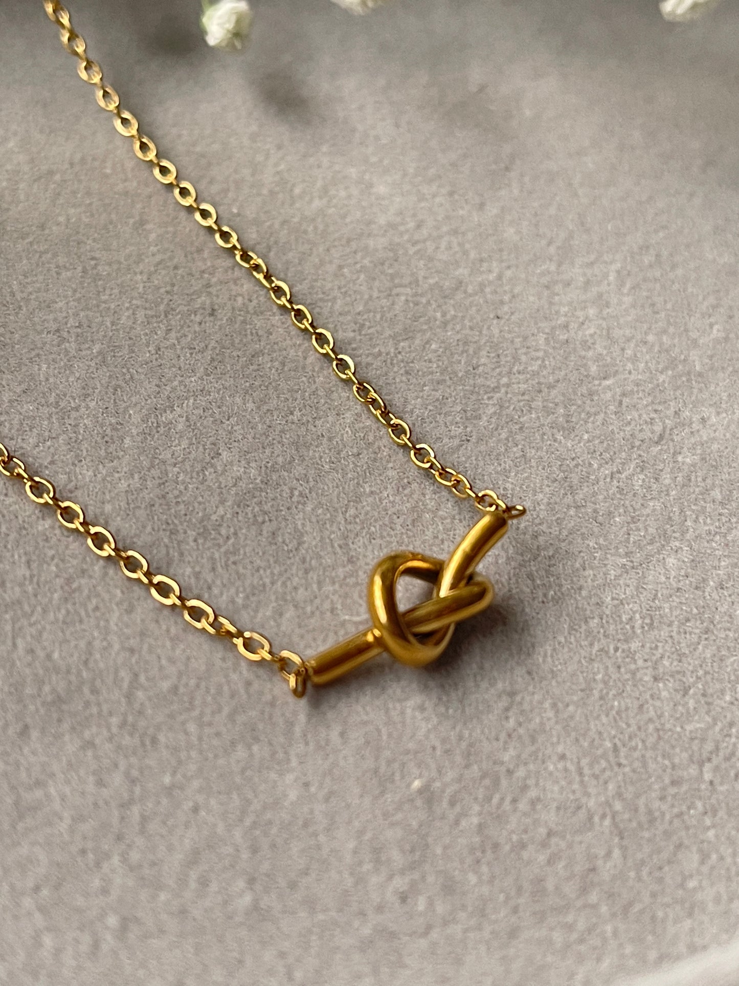 Knot Necklace