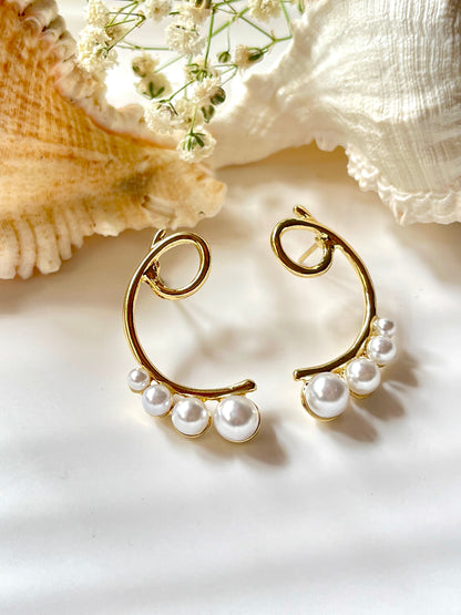 Gold Halo Pearl Earrings