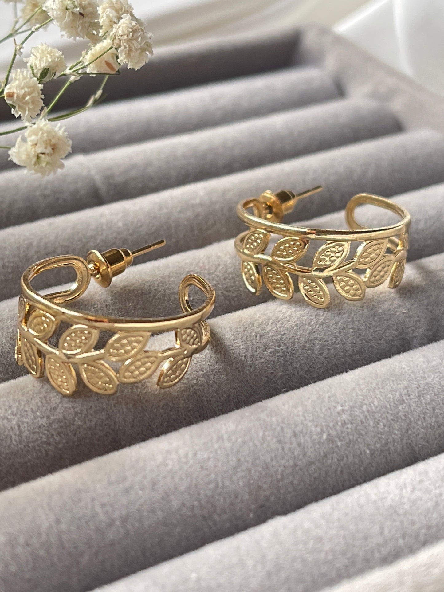 Leaf Hoops
