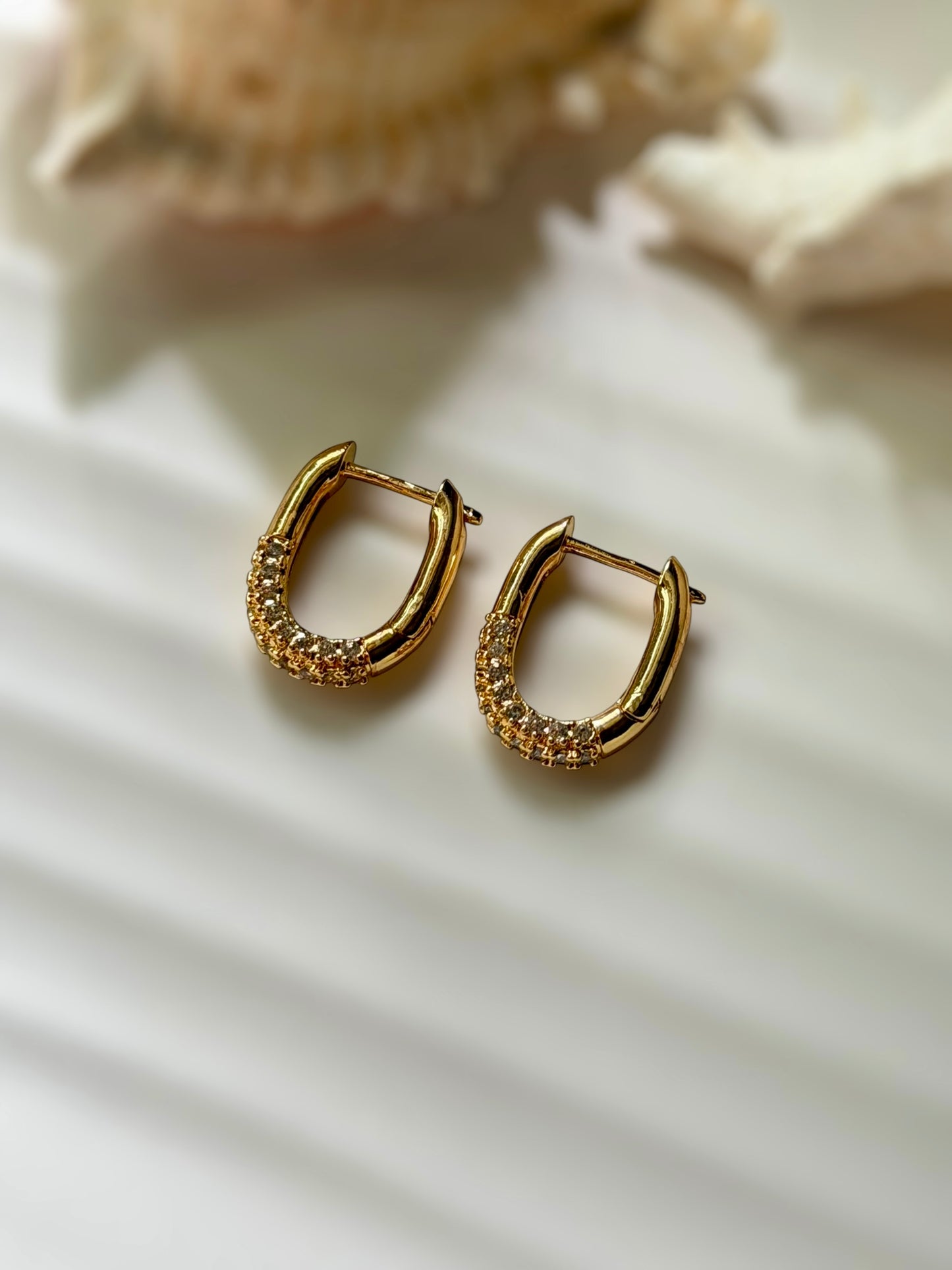 Skyline staple earrings
