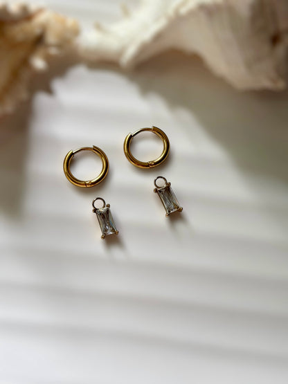 Detachable sparkle earrings