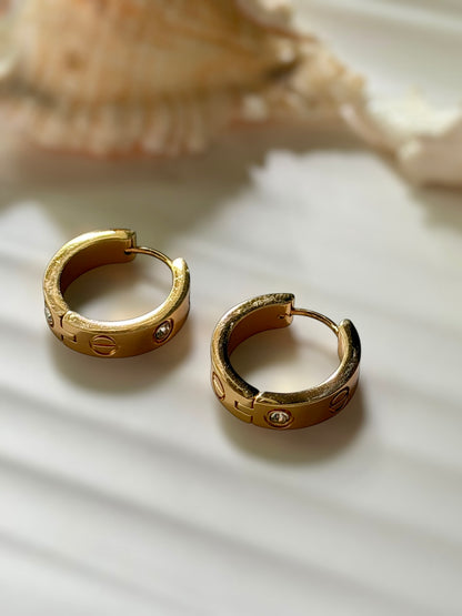 Cupid's Hoops