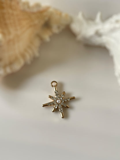 Personalise jewellery with charms (Golden Theme)