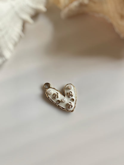 Personalise jewellery with charms (White theme)