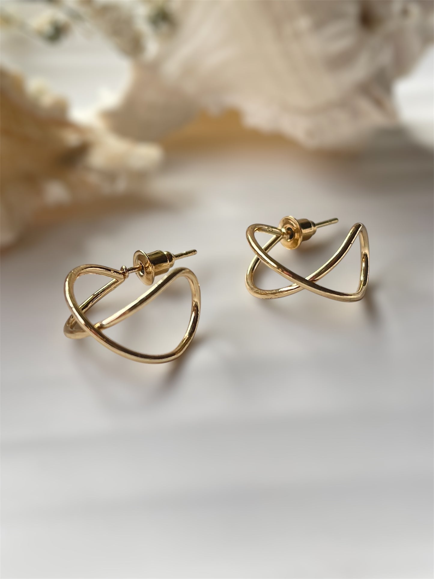 Criss Cross Earring