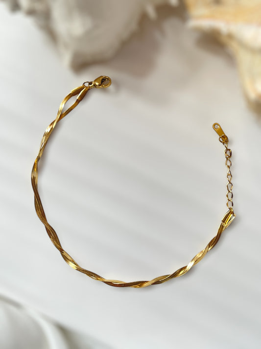Twisted Curve Bracelet