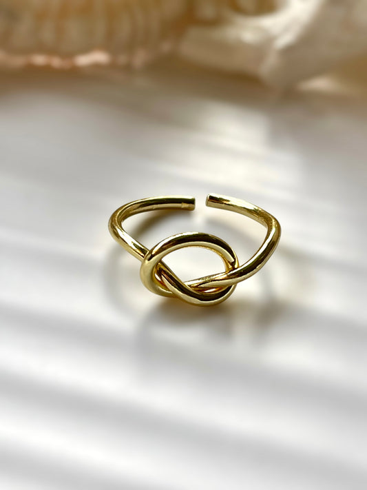 Knot Ring