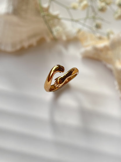 Hug Ring