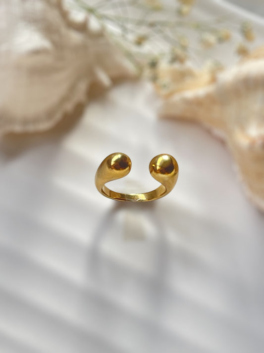 Comet Gloom Ring