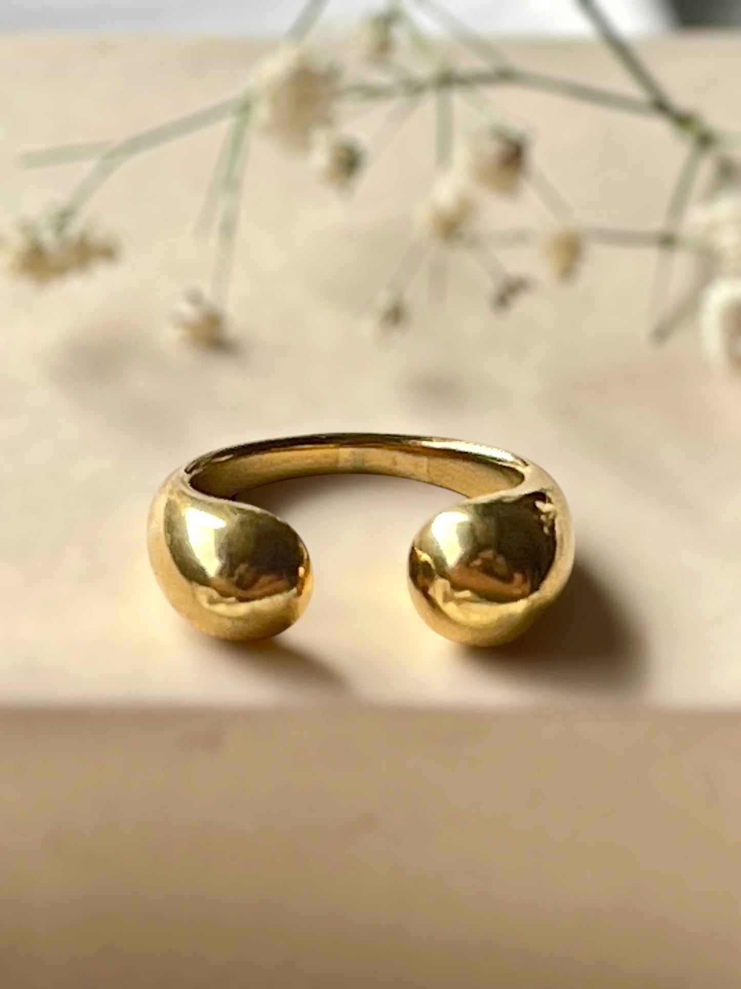 Comet Gloom Ring