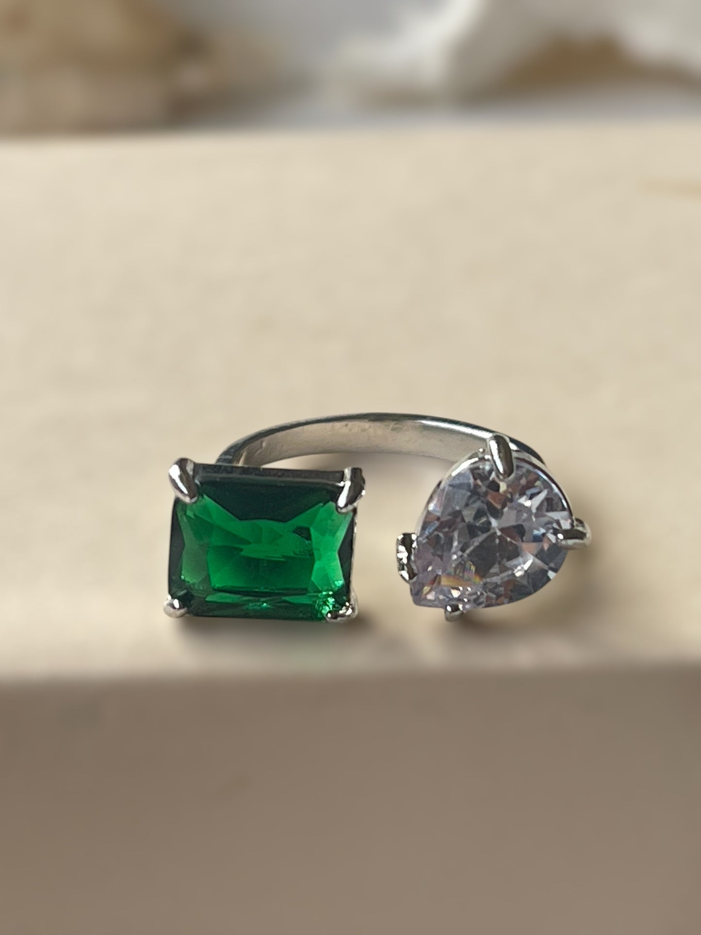 Frost Link Ring