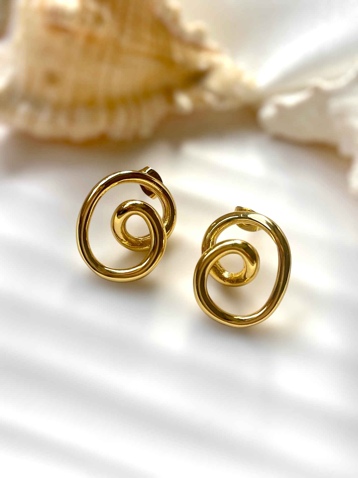 Fluora Earrings