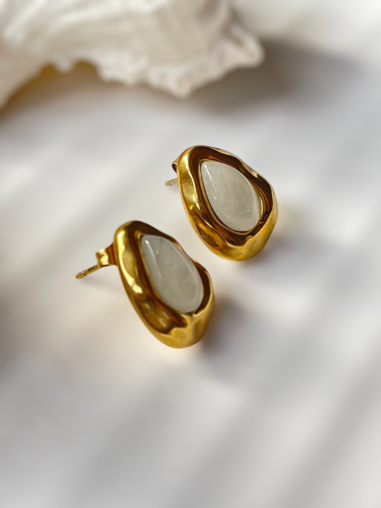 Crystelle Earrings