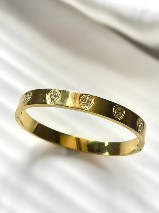 Dune Hug Cuff Bracelet