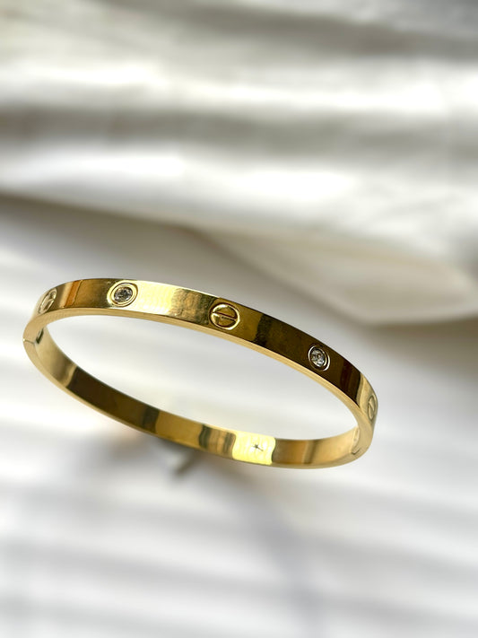 Stonecurl Cuff Bracelet