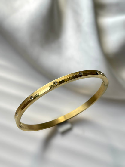 Bloomarc Cuff Bracelet