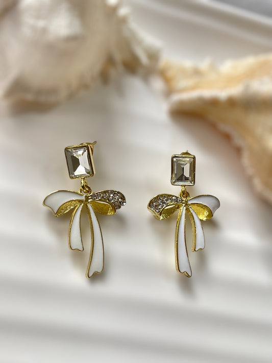 Dainty Drapes Earrings