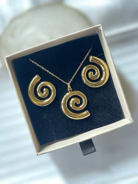 Amoura Gift set