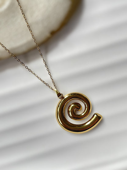 Eira Necklace