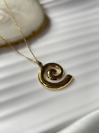 Eira Necklace