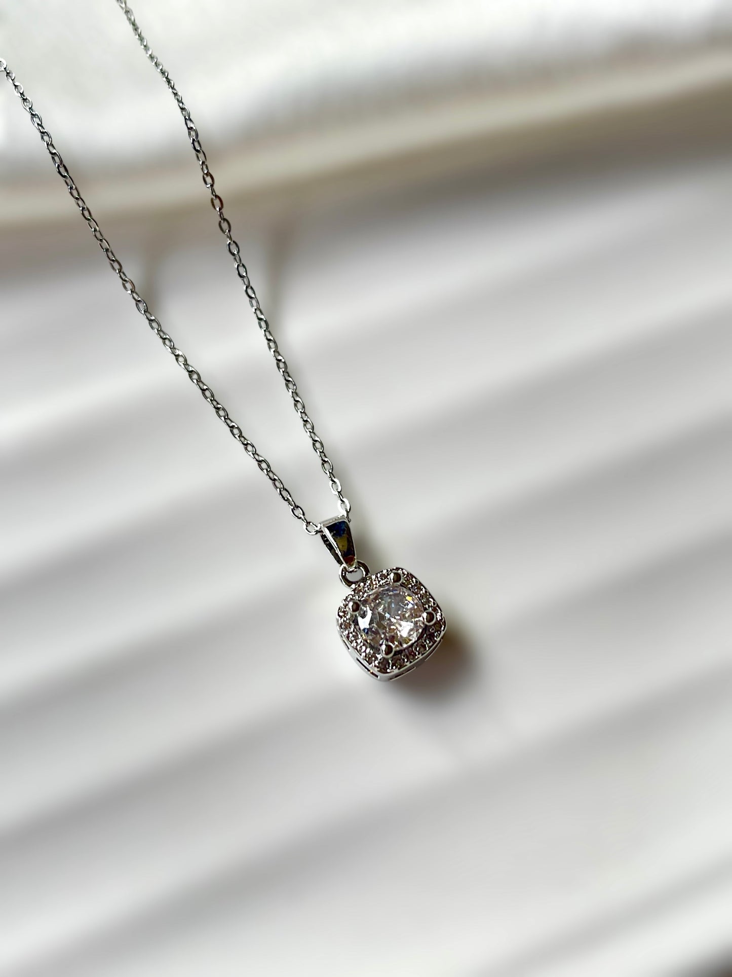 Lilyloop Necklace