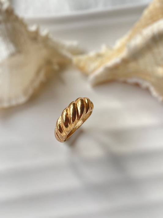 Croissant Ring