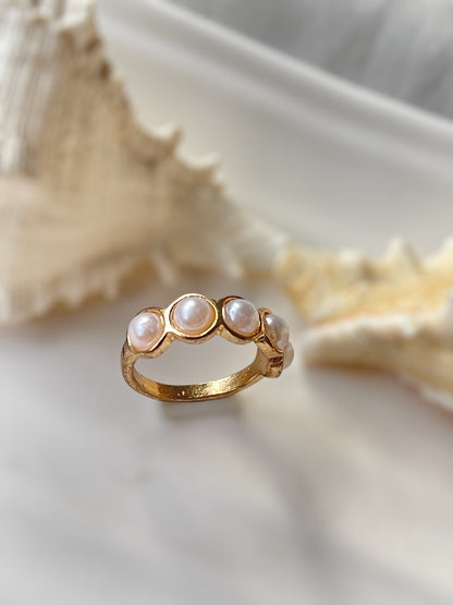 Persus Ring