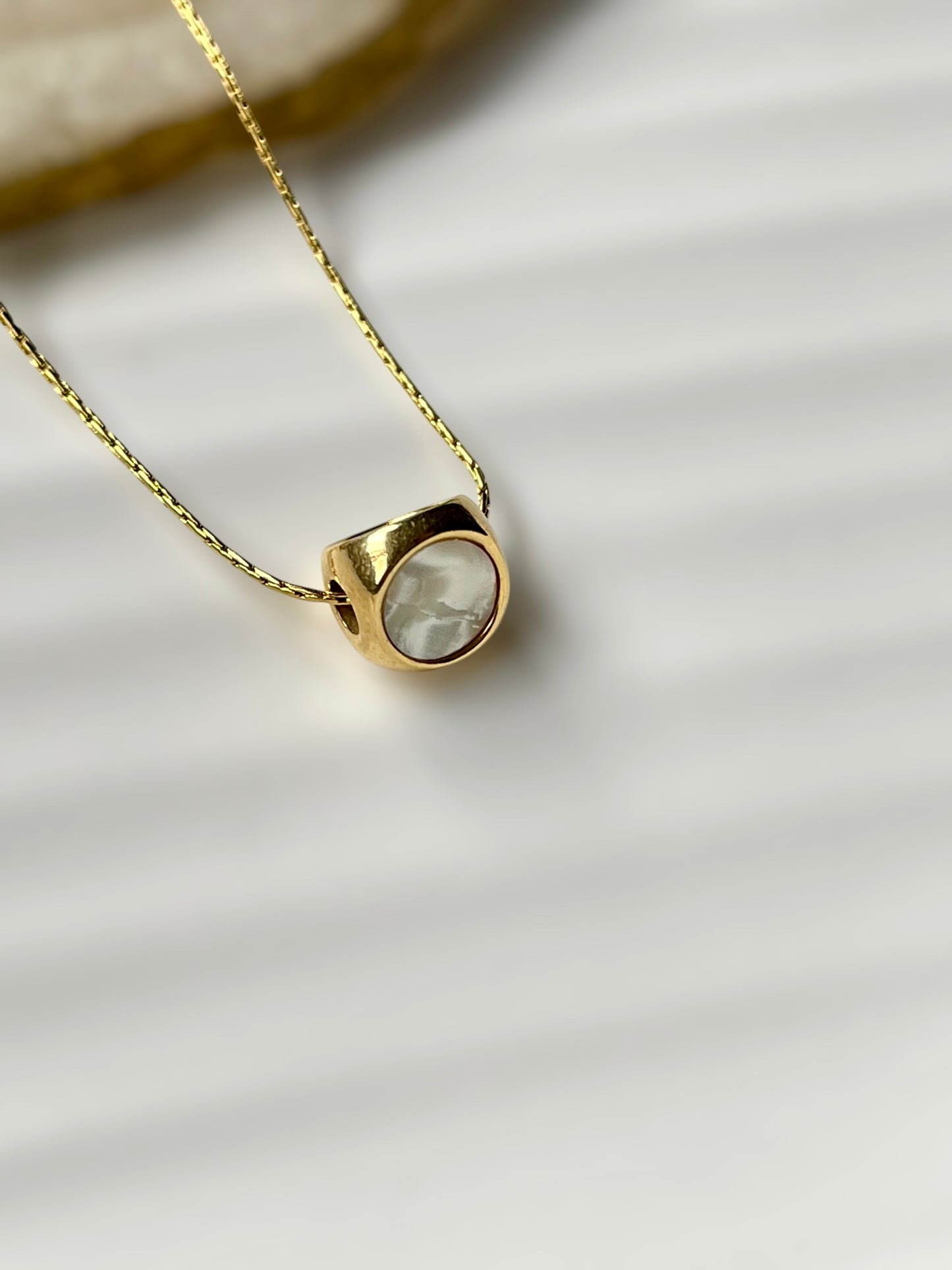 Luminuous Lariat Necklace