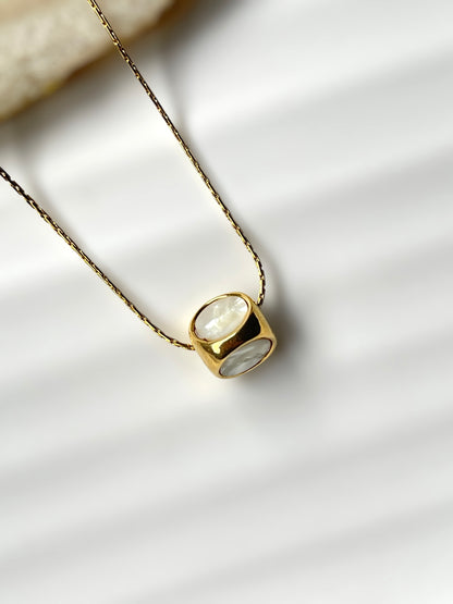 Luminuous Lariat Necklace