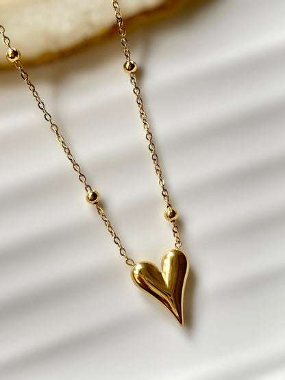 Dil Necklace