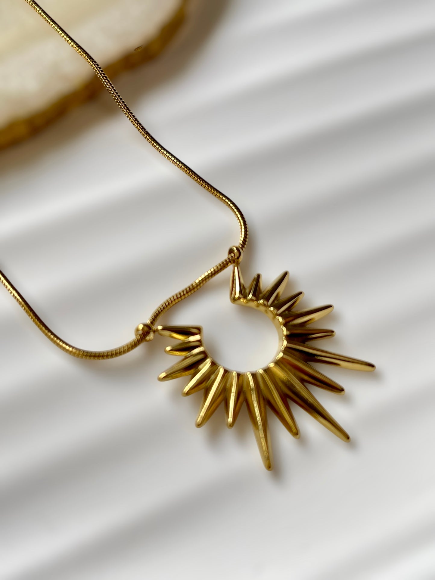 Peony Necklace